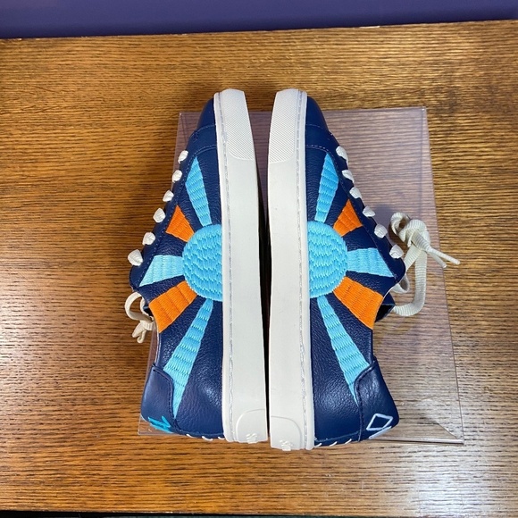 Soludos Womens Original Ibiza Sneaker RainbowWave Blue Colorful Fun School - Picture 10 of 11